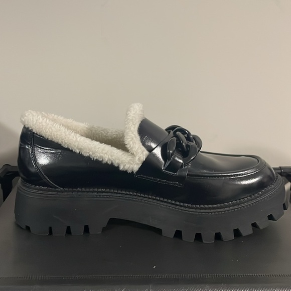Dolce Vita Faux Fur Loafer - Picture 2 of 11